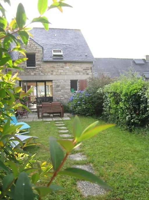 Holiday home Maison En Pierre Acces 5 Mn A Pied Plage Arzon
